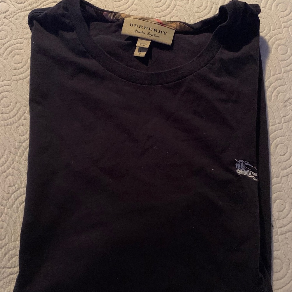 Burberry t shirt size Large